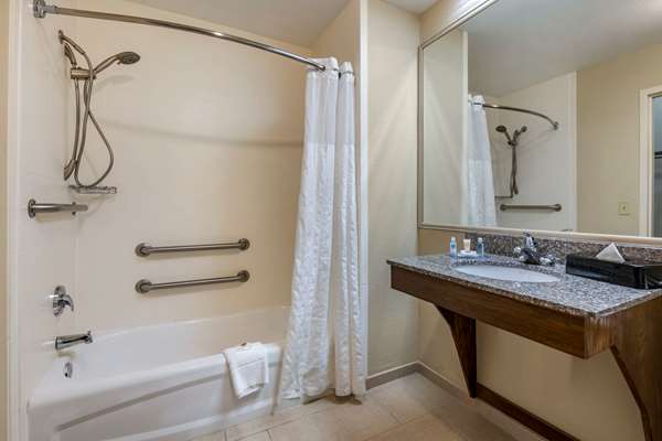  - Comfort Inn Deland - I-4, Exit 114