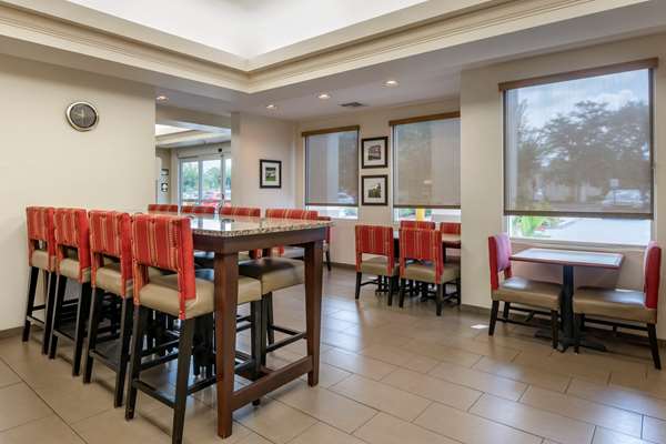 Amenities - Comfort Inn Deland - I-4, Exit 114