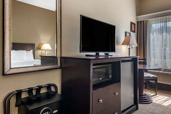  - Comfort Inn Deland - I-4, Exit 114