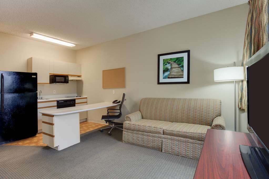 MAINSTAY SUITES AT PGA VILLAGE-guestroom-Guest Room,On-Site.jpg