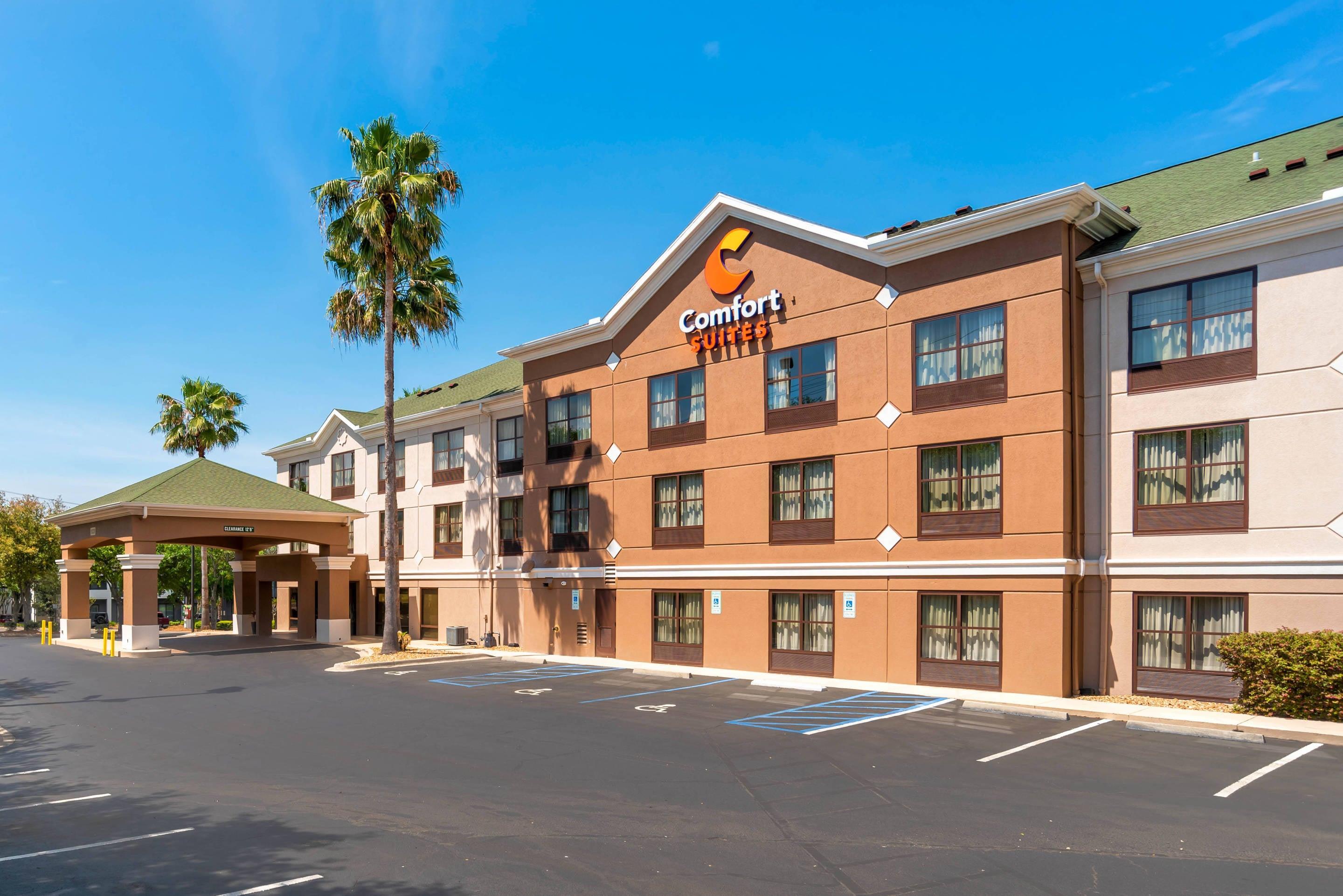 Hotel exterior | Comfort Suites Tallahassee Downtown