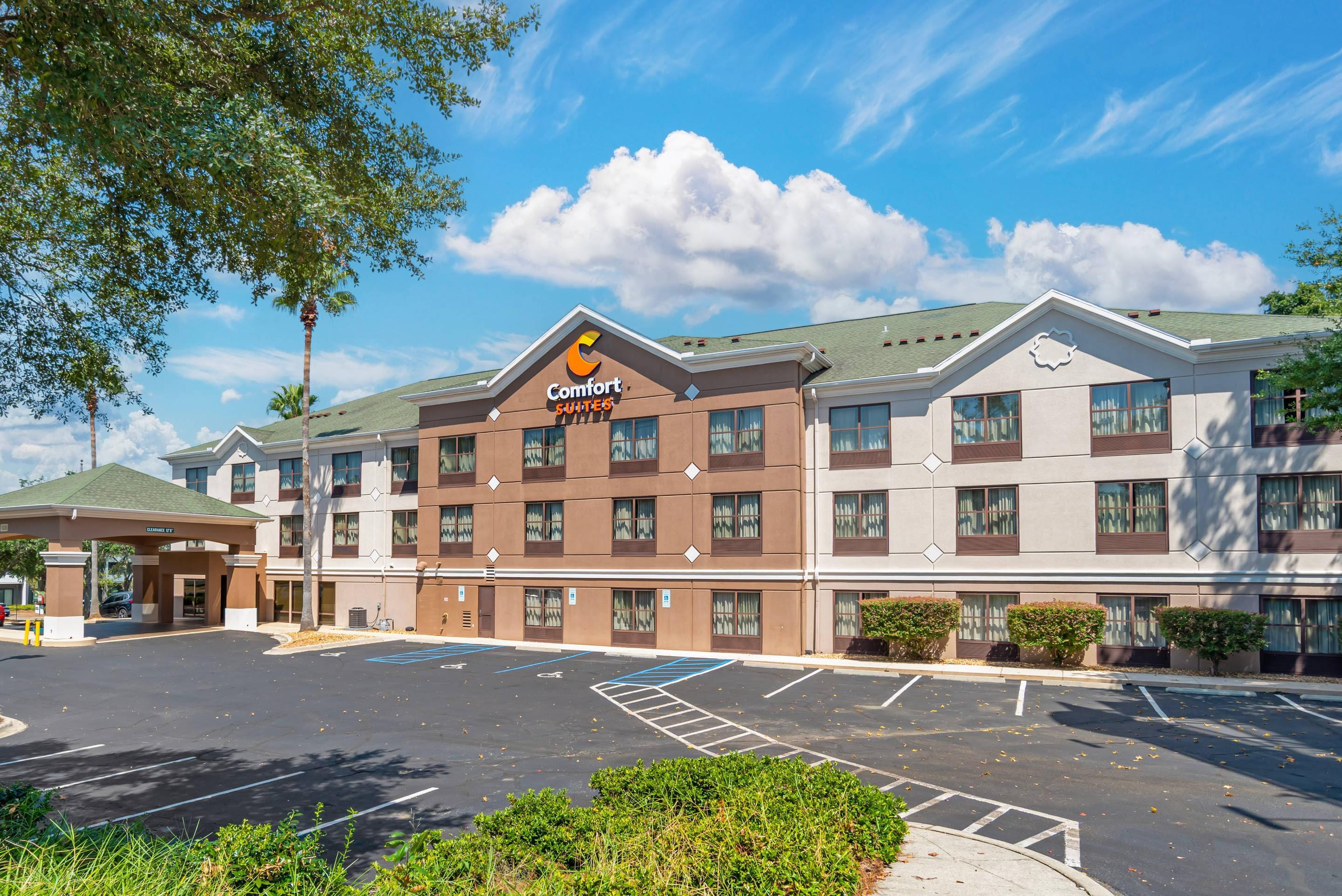 Hotel exterior | Comfort Suites Tallahassee Downtown