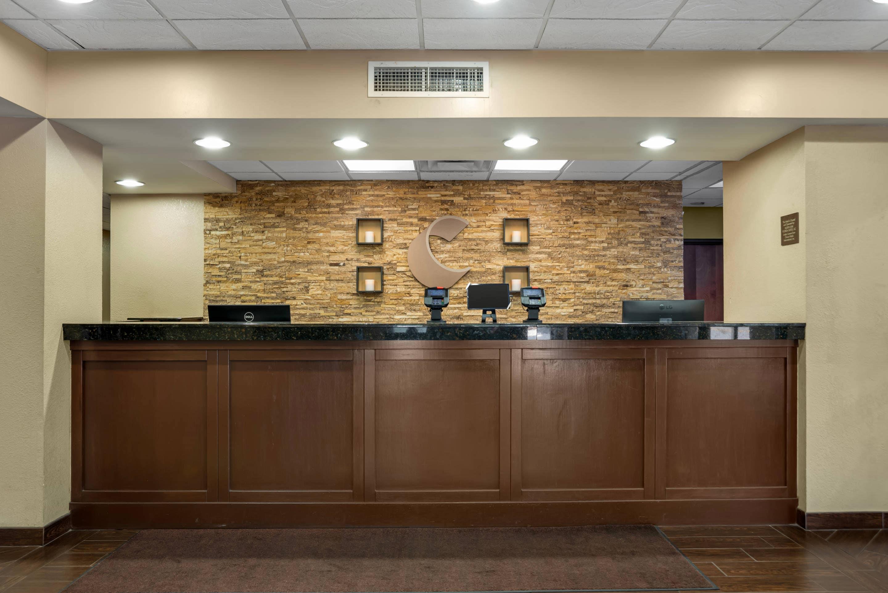 Front desk | Comfort Suites Tallahassee Downtown