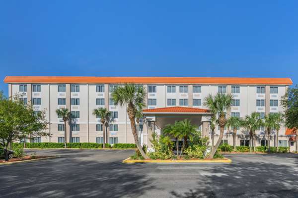 Exterior view - Comfort Inn North St Petersburg