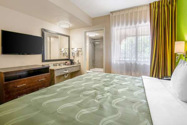 Suite - Quality Inn & Suites Jacksonville - I-95, Exit 341