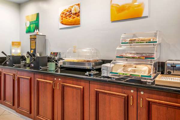 Amenities - Quality Inn & Suites Jacksonville - I-95, Exit 341