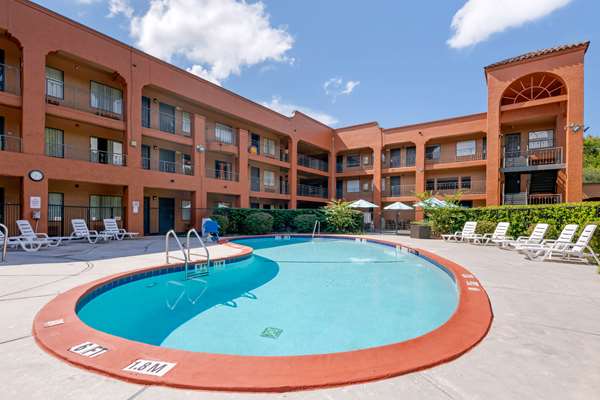 Pool - Quality Inn & Suites Jacksonville - I-95, Exit 341