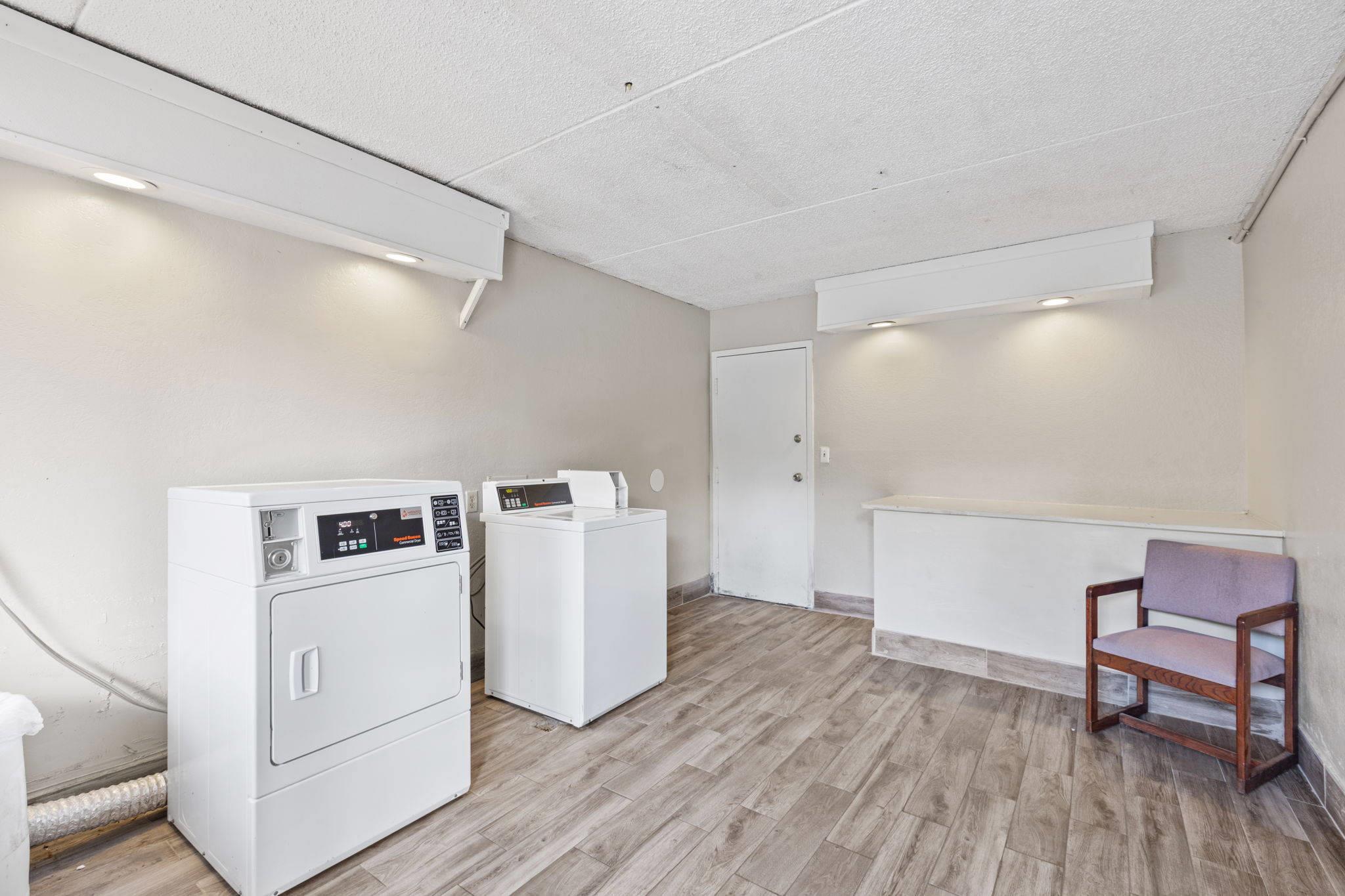 Guest laundry facilities | Quality Inn Crystal River
