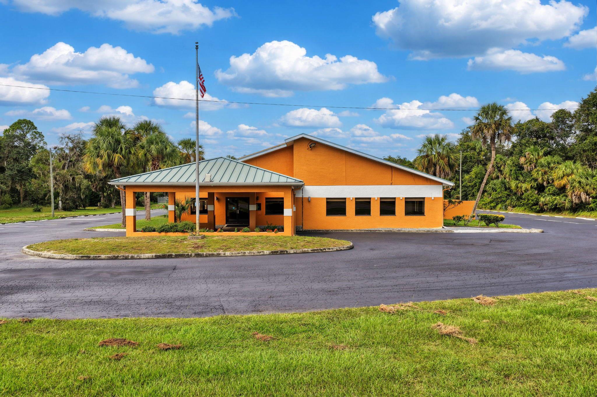 Hotel exterior | Quality Inn Crystal River