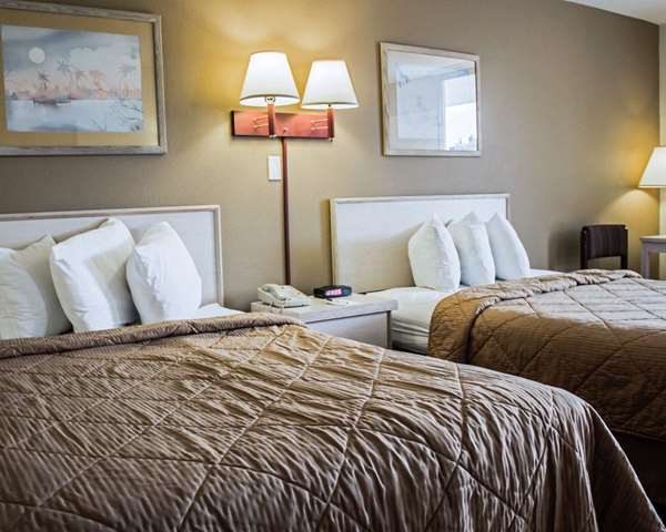 Suite - Quality Inn & Suites St. Augustine Beach