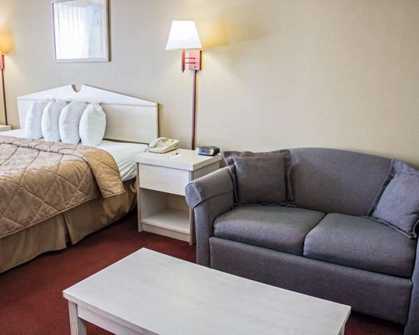 Suite - Quality Inn & Suites St. Augustine Beach