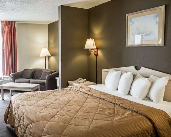 Suite - Quality Inn & Suites St. Augustine Beach