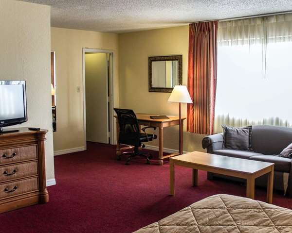 Suite - Quality Inn & Suites St. Augustine Beach