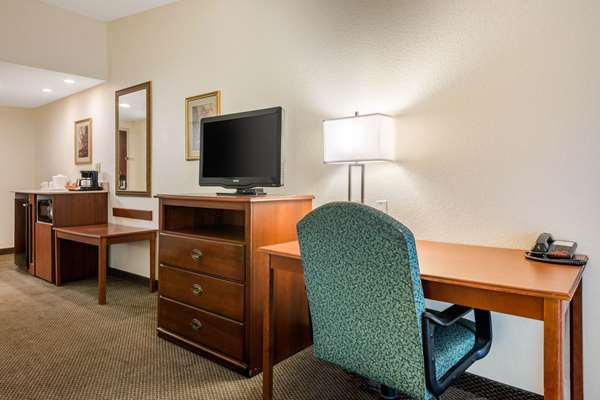 - Quality Inn & Suites Tarpon Springs