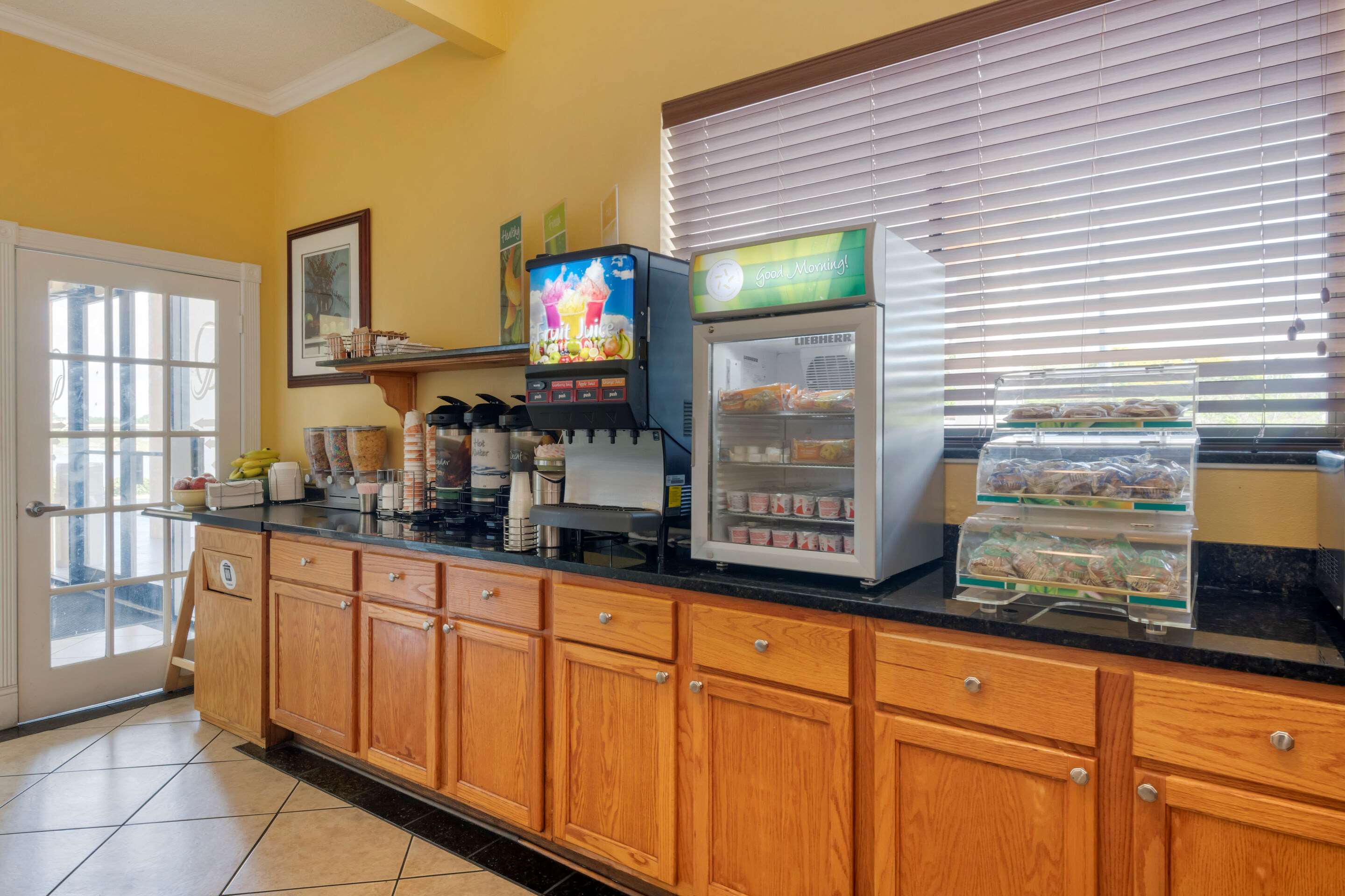 Breakfast counter | Quality Inn & Suites Mt Dora North