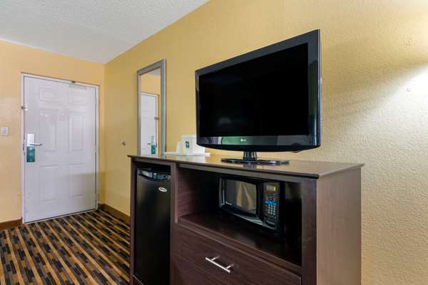  - Quality Inn & Suites Mt Dora