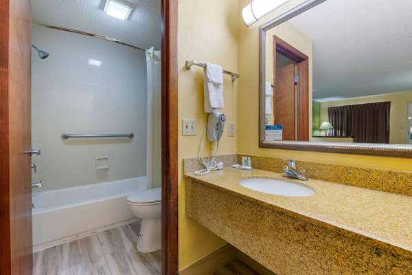 Suite - Quality Inn & Suites Mt Dora