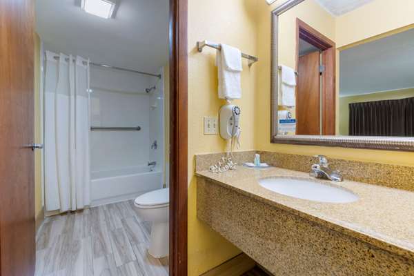 Suite - Quality Inn & Suites Mt Dora