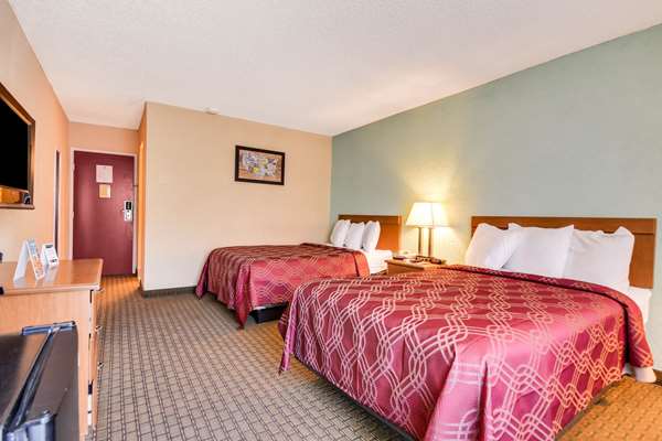  - Econo Lodge Busch Gardens Tampa
