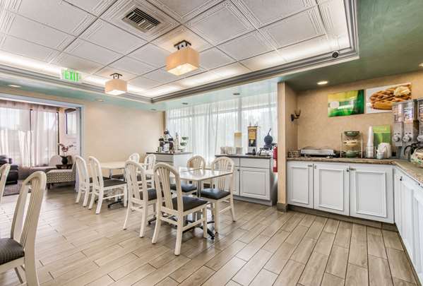 Amenities - Quality Inn Boca Raton
