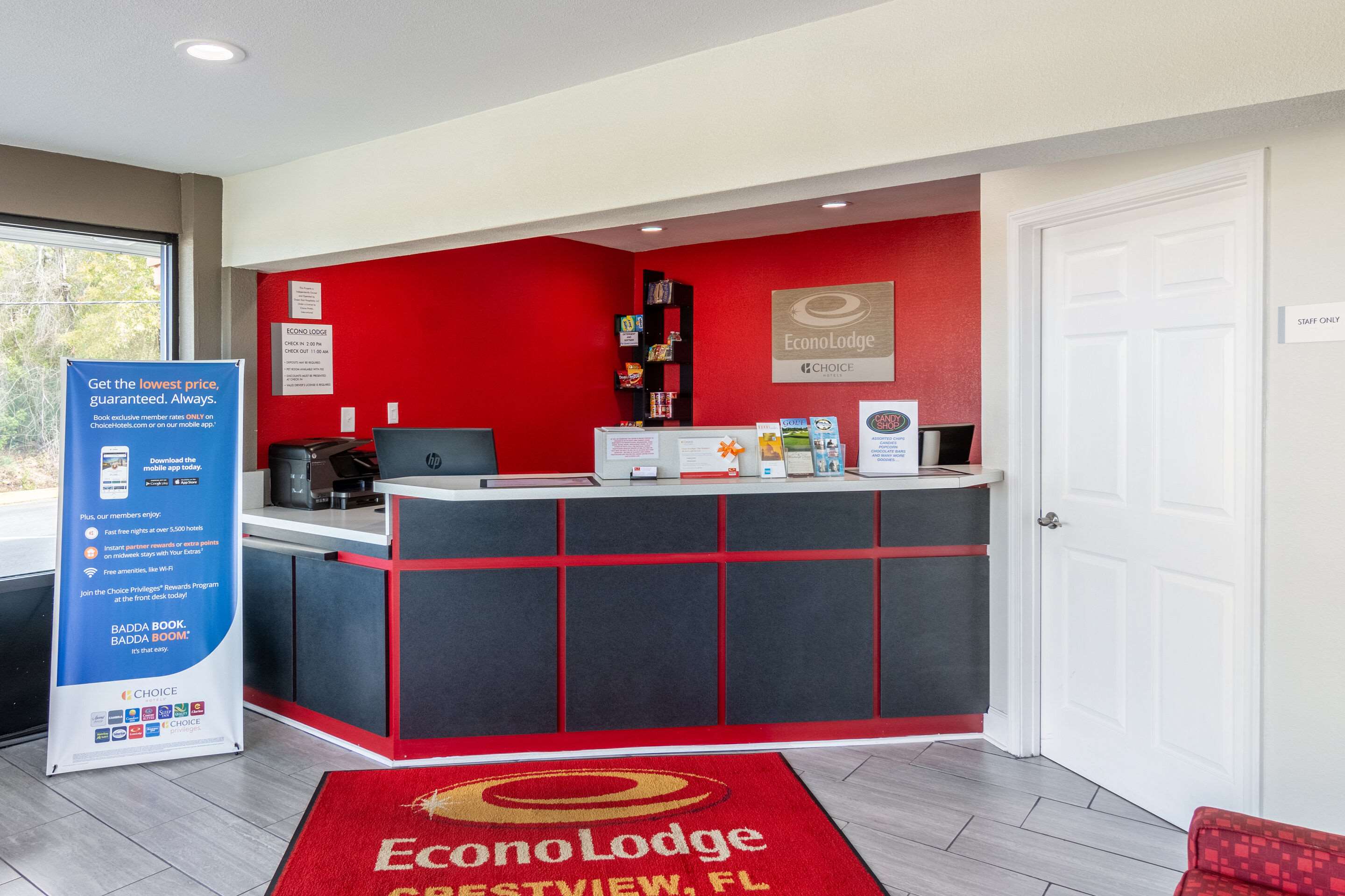 Hotel lobby | Econo Lodge Crestview