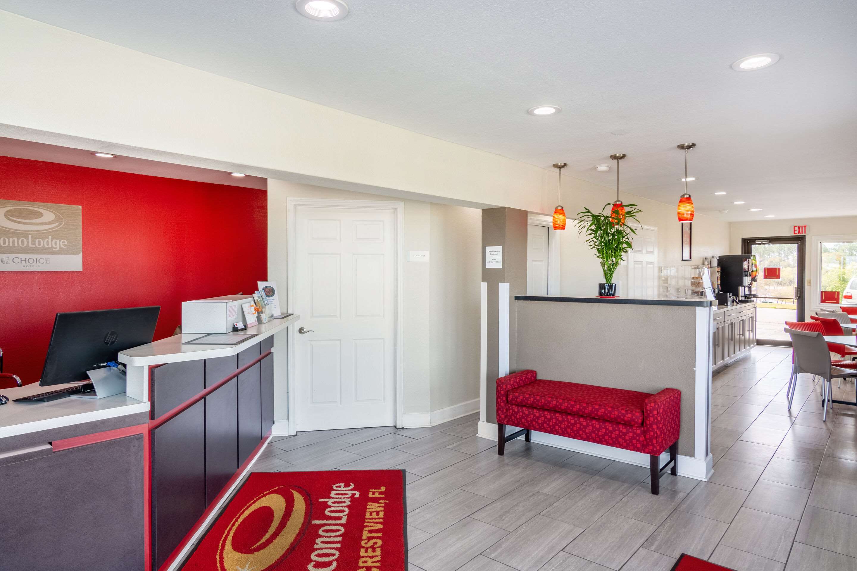 Hotel lobby | Econo Lodge Crestview