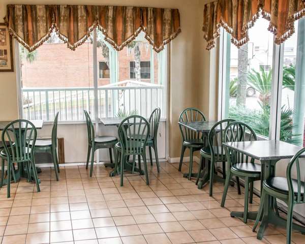 Amenities - Econo Lodge North Lake City - I-75, Exit 427