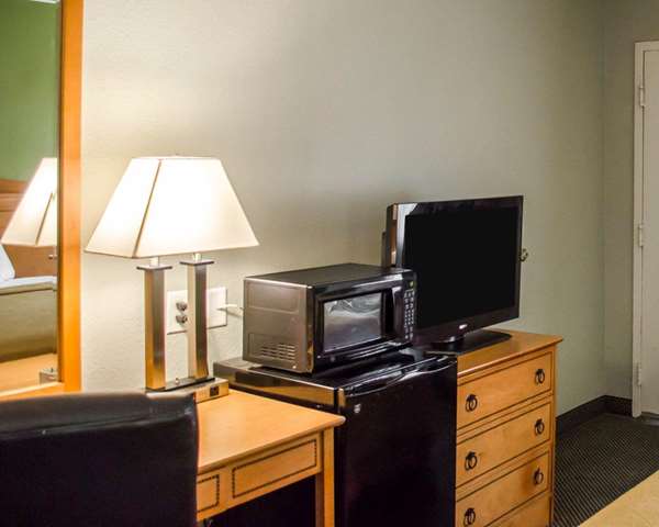  - Quality Inn Southwest Pensacola