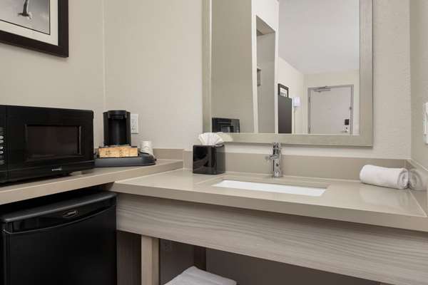  - Quality Inn Mayport Atlantic Beach