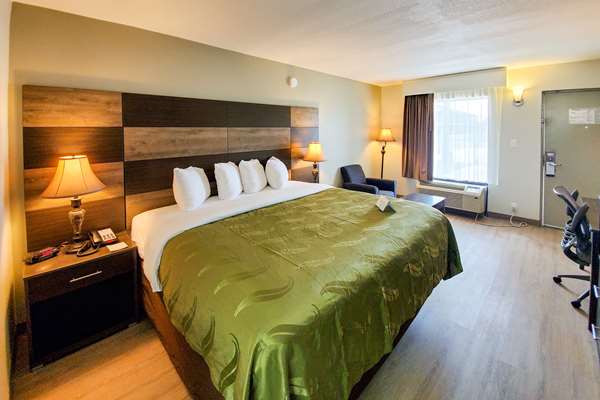  - Quality Inn & Conference Center Panama City