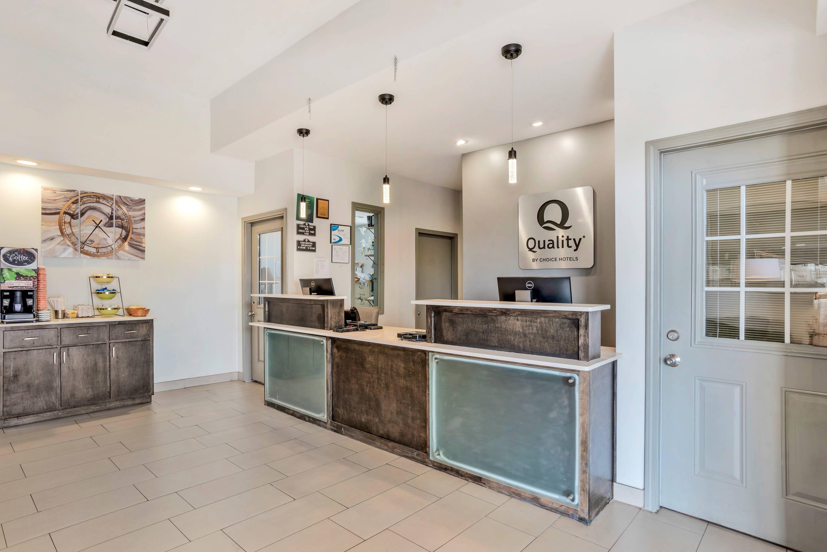 Front desk | Quality Inn & Conference Center