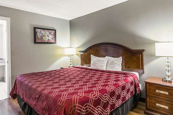  - Econo Lodge North Tallahassee