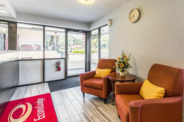  - Econo Lodge North Tallahassee