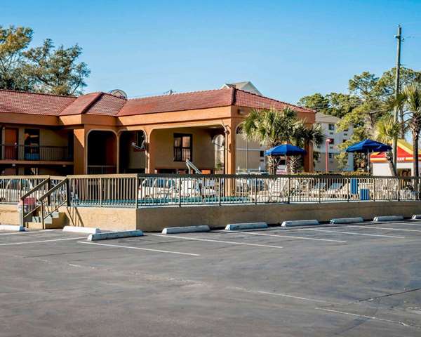 Exterior view - Econo Lodge Panama City