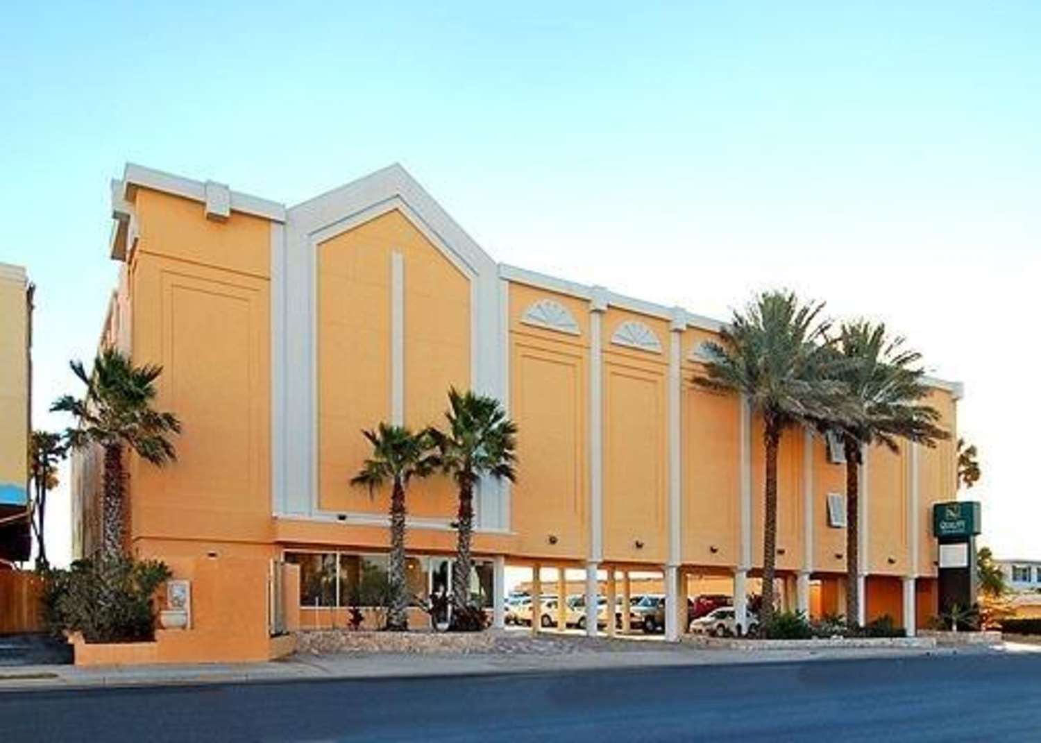 Quality Inn Suites On The Beach Ormond Fl See S Exterior View Quality Inn Suites On The Beach Ormond