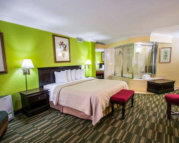Suite - Quality Inn & Suites on the Beach Ormond Beach