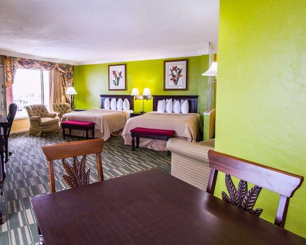 Suite - Quality Inn & Suites on the Beach Ormond Beach