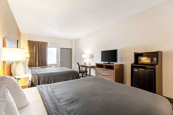  - Econo Lodge Vero Beach