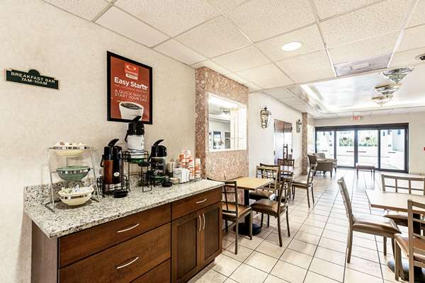 Amenities - Econo Lodge Vero Beach