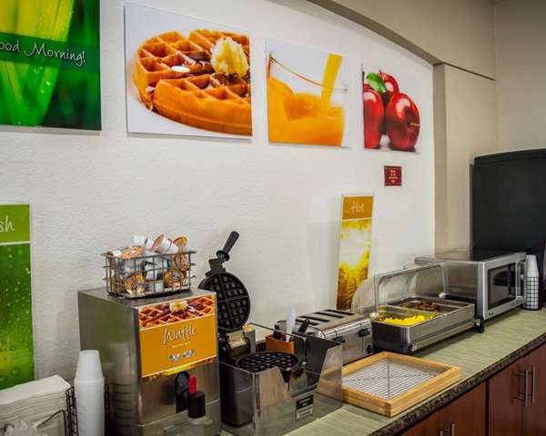 Amenities - Quality Inn Weeki Wachee