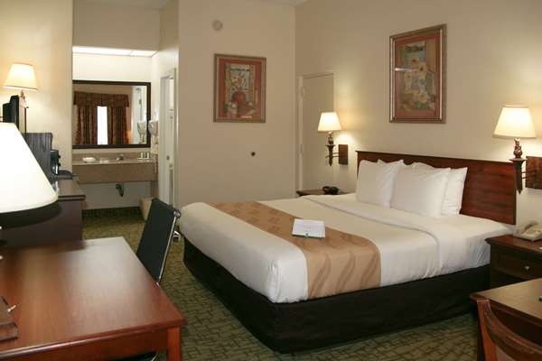  - Quality Inn Weeki Wachee