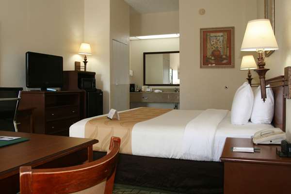  - Quality Inn Weeki Wachee