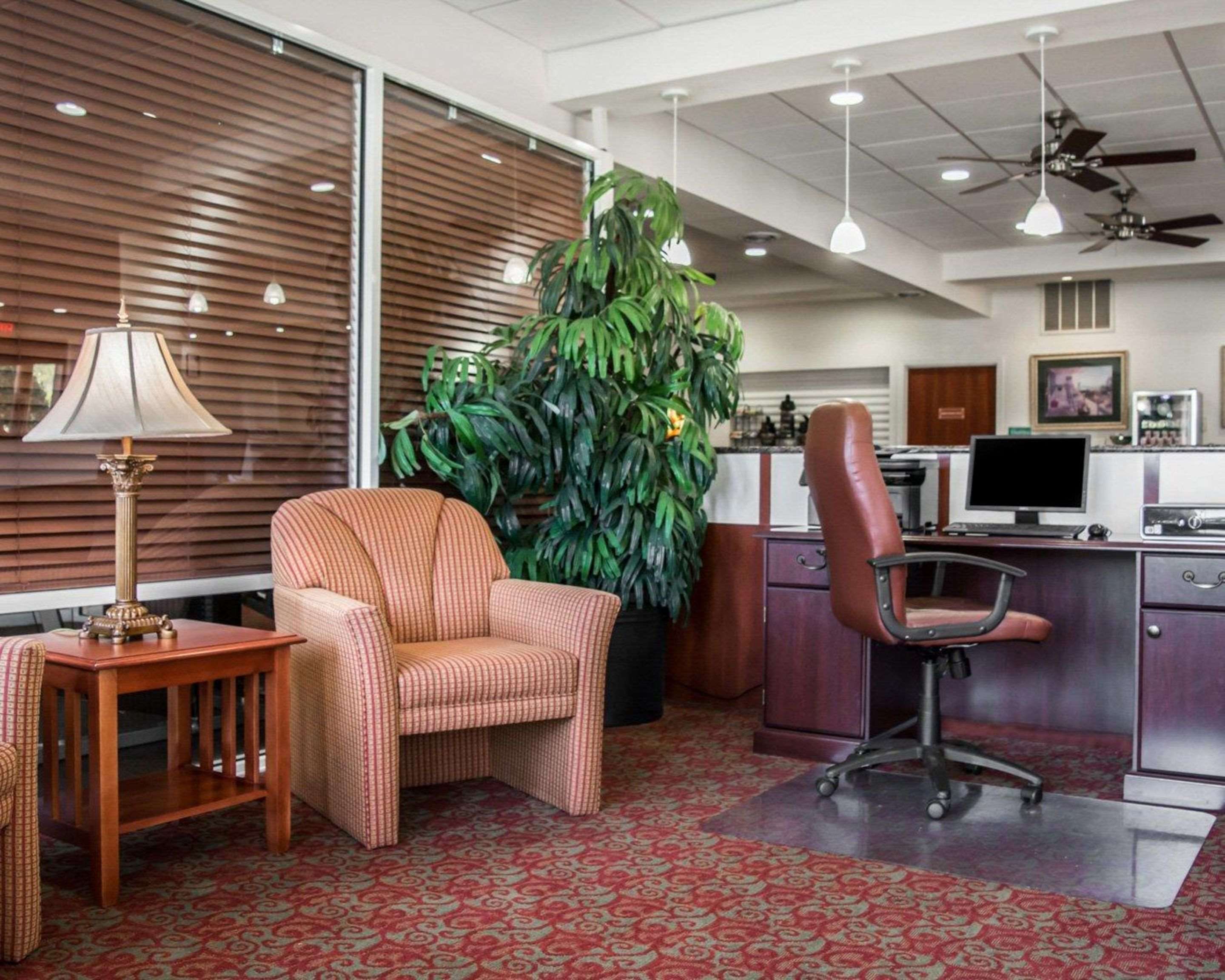 Business center | Quality Inn Weeki Wachee
