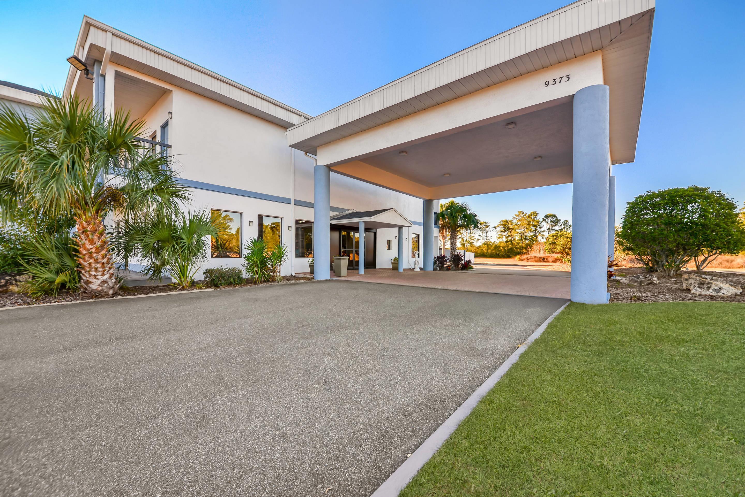 Hotel exterior | Quality Inn Weeki Wachee