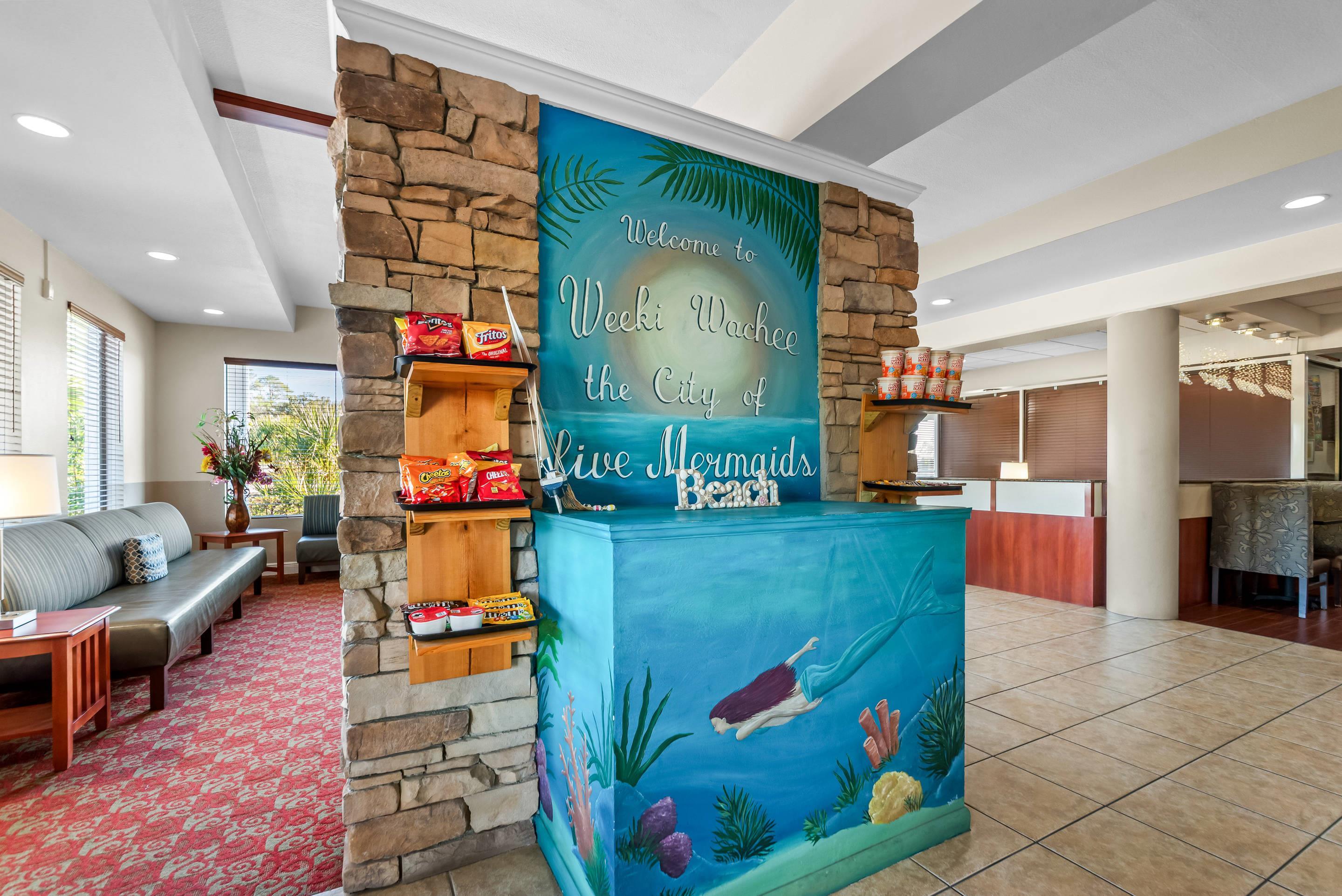 Hotel vending area | Quality Inn Weeki Wachee