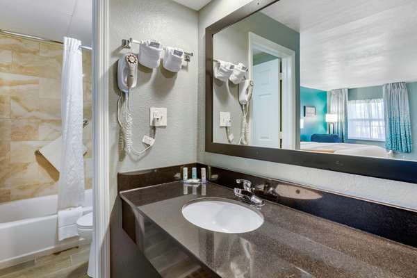  - Quality Inn East Bradenton - I-75, Exit 220