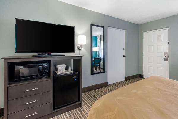  - Quality Inn East Bradenton - I-75, Exit 220