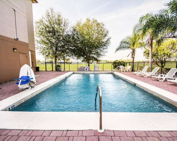 Pool - Sleep Inn Fort Pierce - I-95, Exit 129