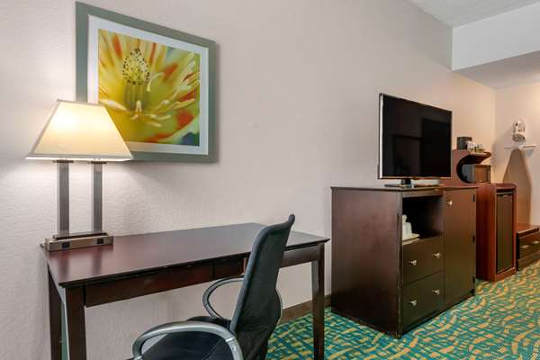  - Comfort Inn & Suites Tamarac