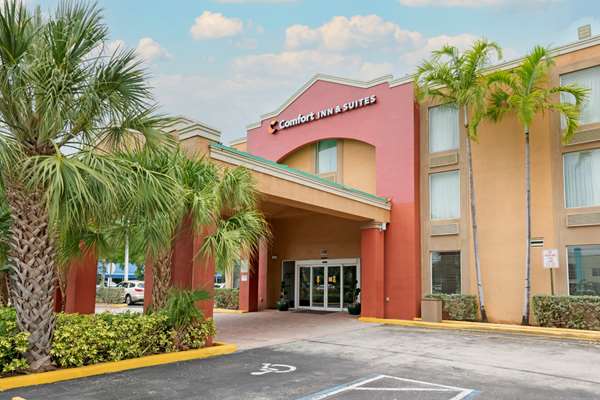 Exterior view - Comfort Inn & Suites Tamarac